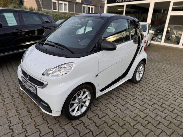 Smart ForTwo 84 PS Servo Klimaautom. Pano. 5200 km !!!