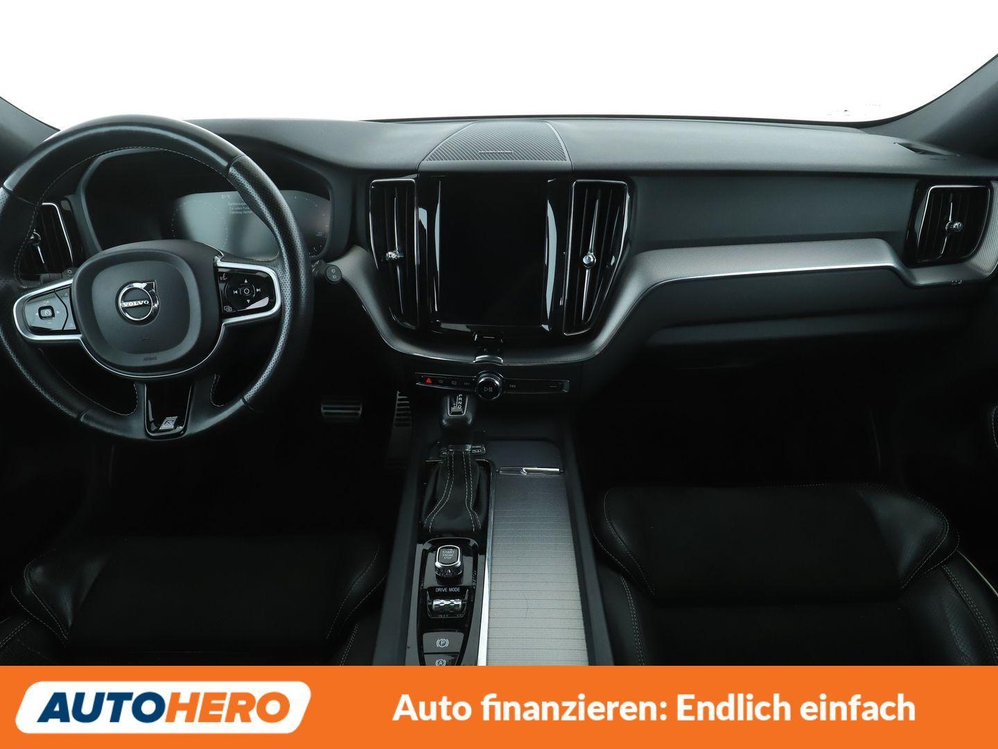 Volvo XC60 2.0 D4 R Design AWD Aut.*NAVI*LED*TEMPO*PDC