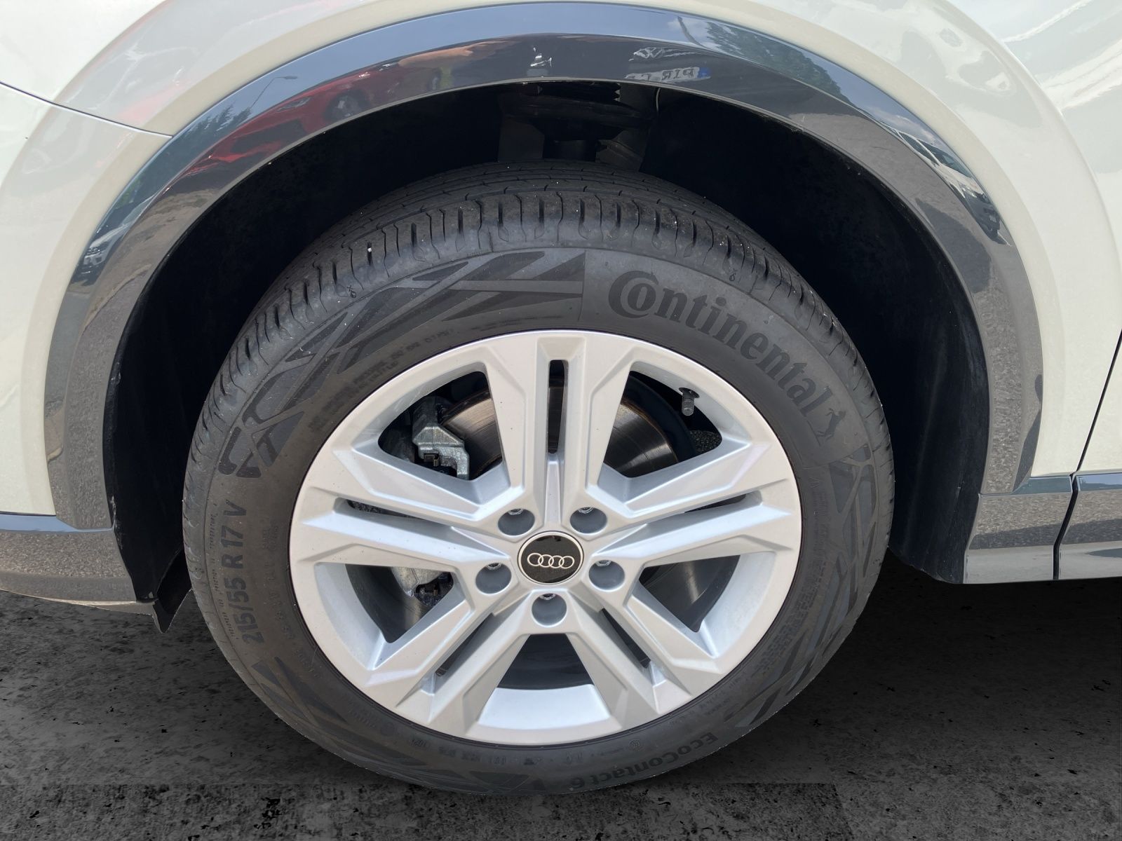 Fahrzeugabbildung Audi Q2 35 TFSI advanced LED ACC AVC RFK SH