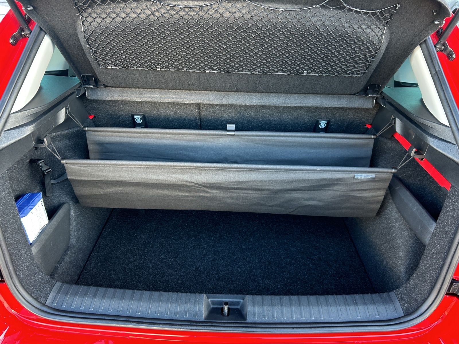 Fahrzeugabbildung SKODA Kamiq TSI Drive-125 LED Climatronic GRA PDC SH L