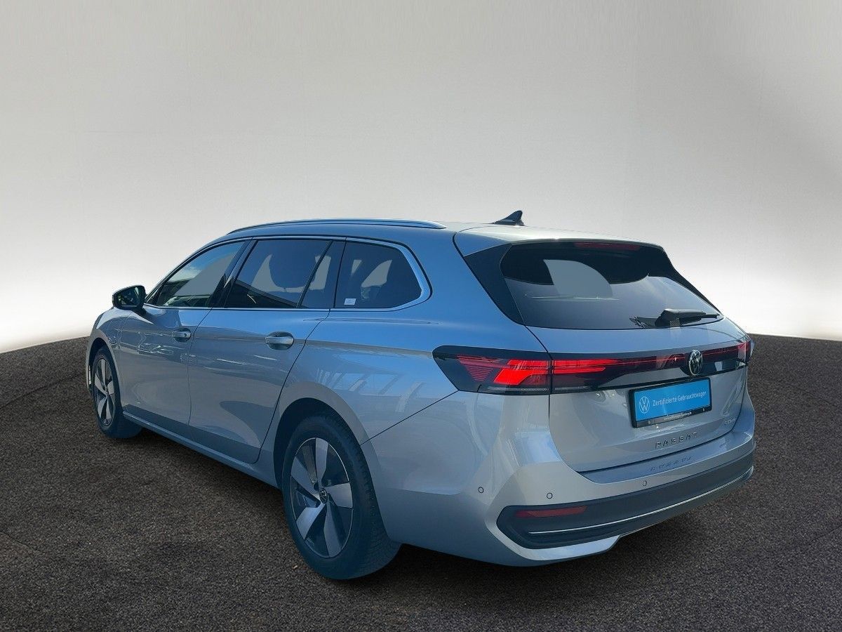 Volkswagen Passat Variant - Bild 3