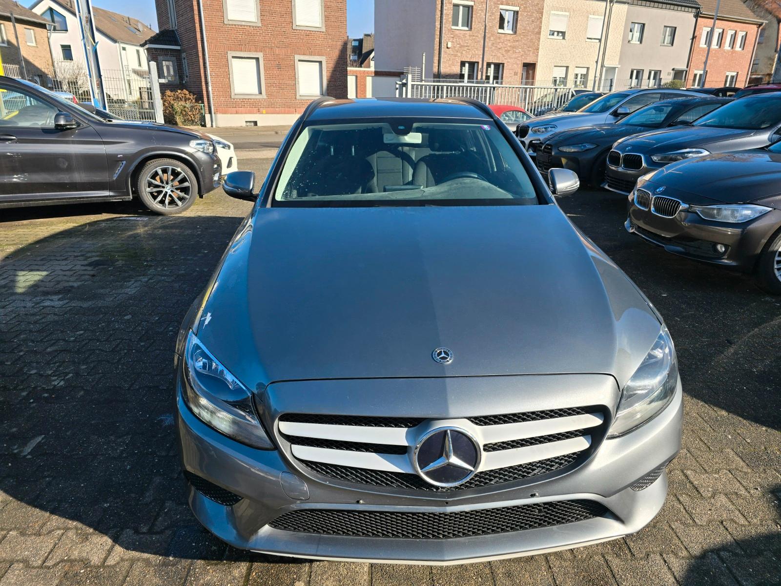 Mercedes-Benz C 220 C T-Modell C 220 T d Automatik Kamera