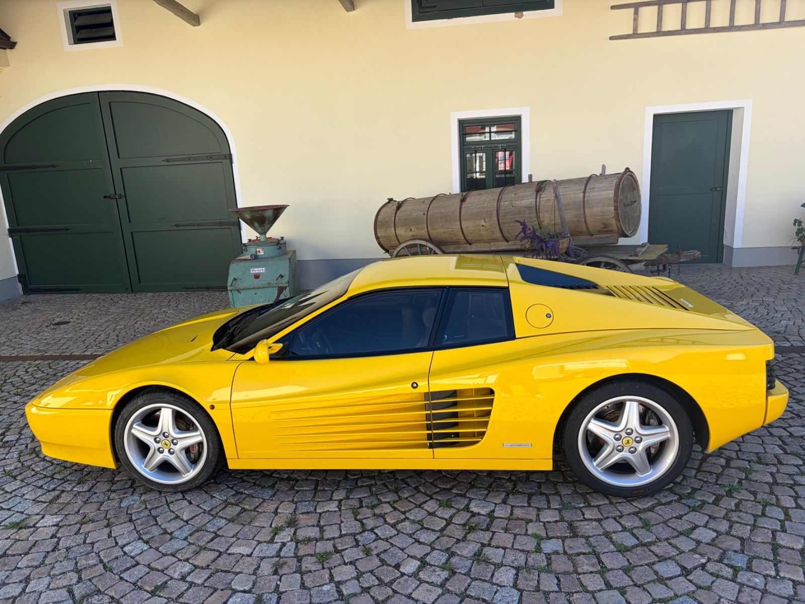 FERRARI 512 1