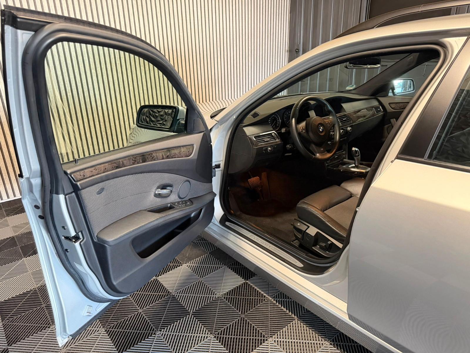 BMW 525i Touring Edition Lifestyle
