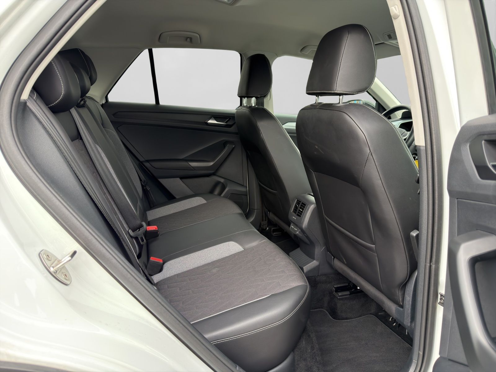 Volkswagen T-Roc - Bild 6