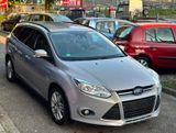 Ford Focus Turnier Trend TÜV/INSP.NEU*PDC*TEMPOMAT* - Ford Focus aus 2012 mit Diesel-Antrieb: Kombi
