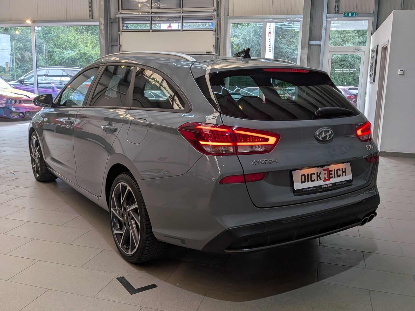 Fahrzeugabbildung Hyundai i30 1.5 N-Line LED*CARPLAY*CAM*PANO*KEYLESS*18"