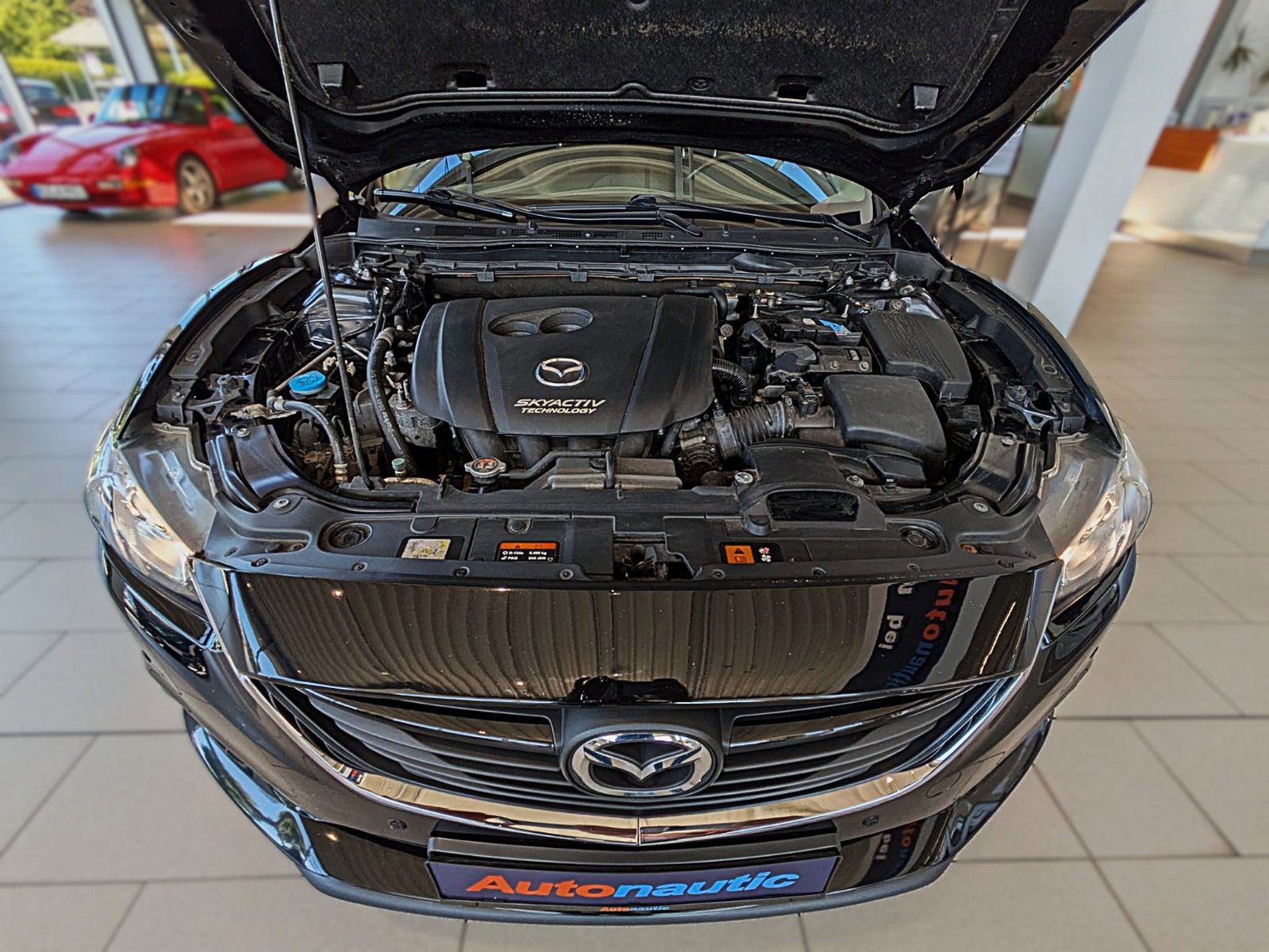 Fahrzeugabbildung Mazda 6 Kombi Center-Line KLIMAAUT SITZHEIZG NAVI 19''