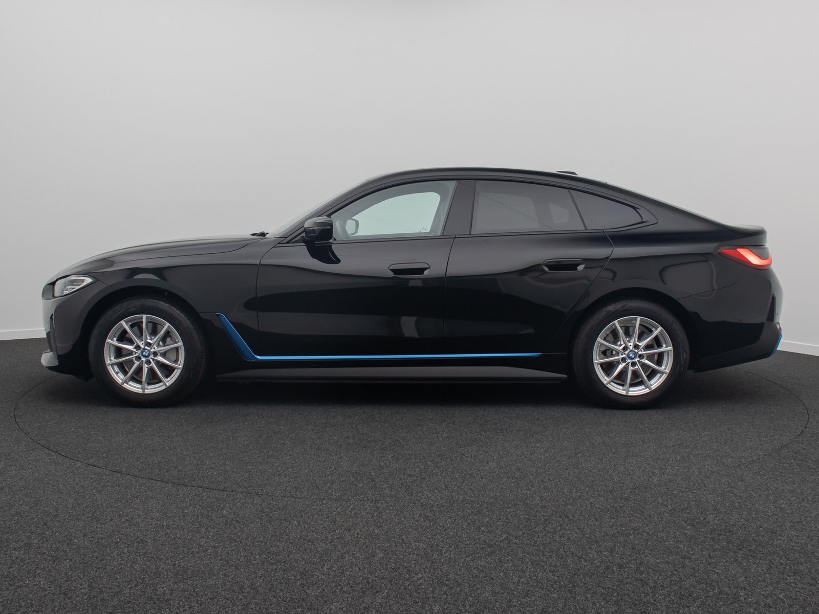 Fahrzeugabbildung BMW i4 eD40 GC Kamera HiFi GeschwindigReg Widscreen
