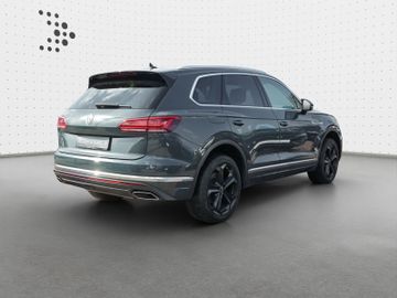 Volkswagen Touareg - 2