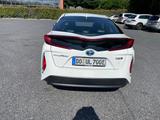 Toyota Prius 1.8-l-VVT-i Plug-in Executive Executive - weiße Toyota Prius