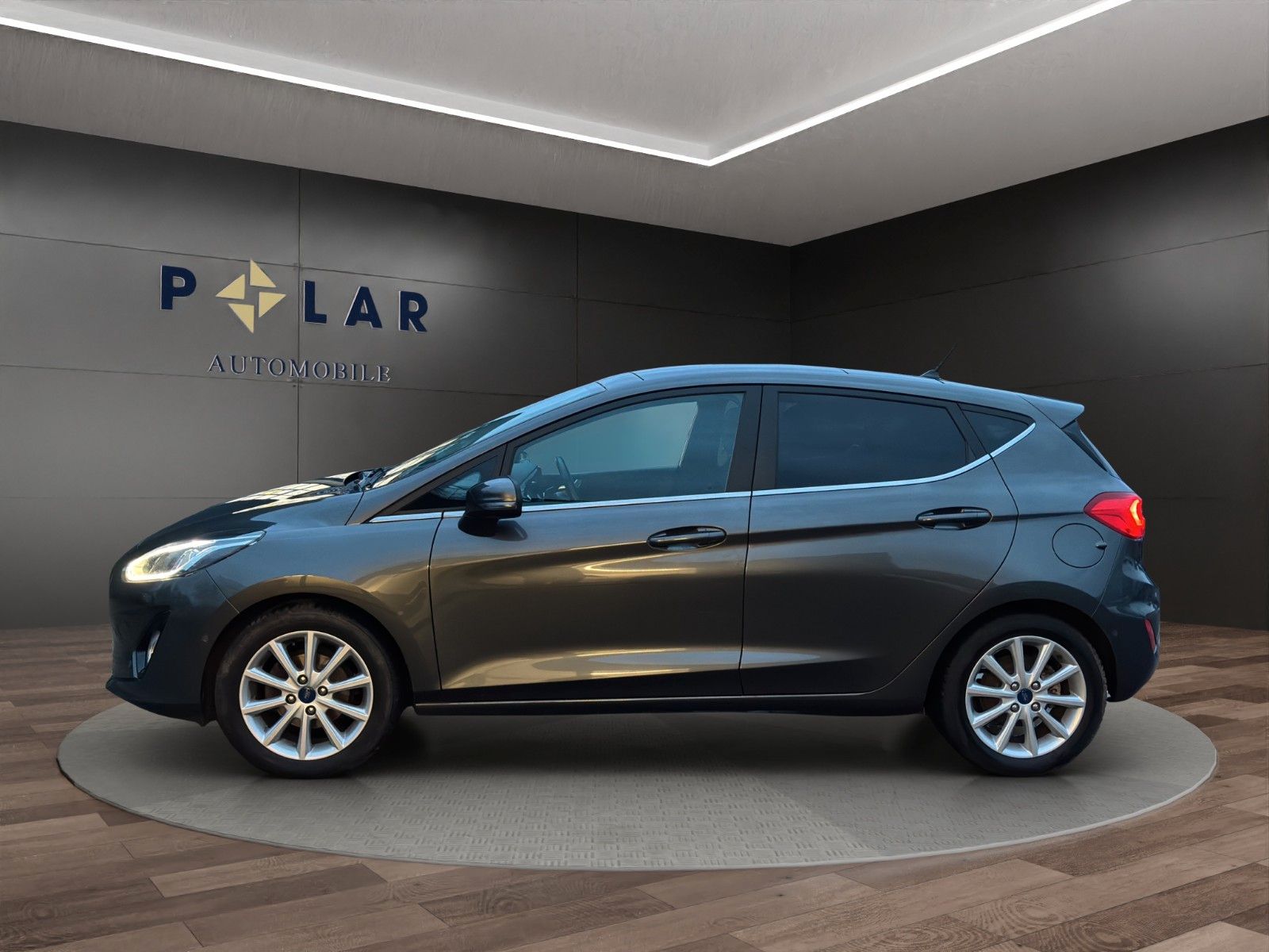 Fahrzeugabbildung Ford Fiesta Titanium Pano/LED/B&O/Kamera/Navi