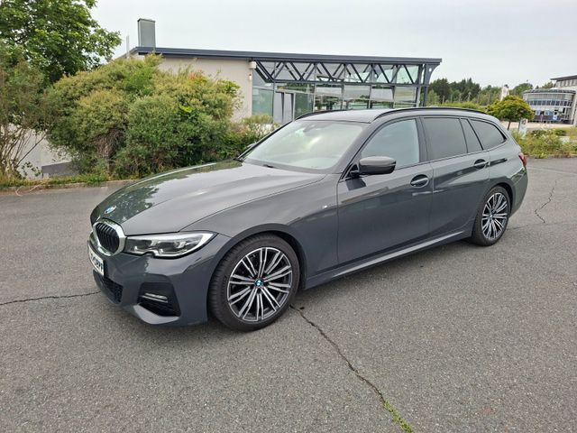 BMW 320 d Touring M Sport Navi/LED/18"