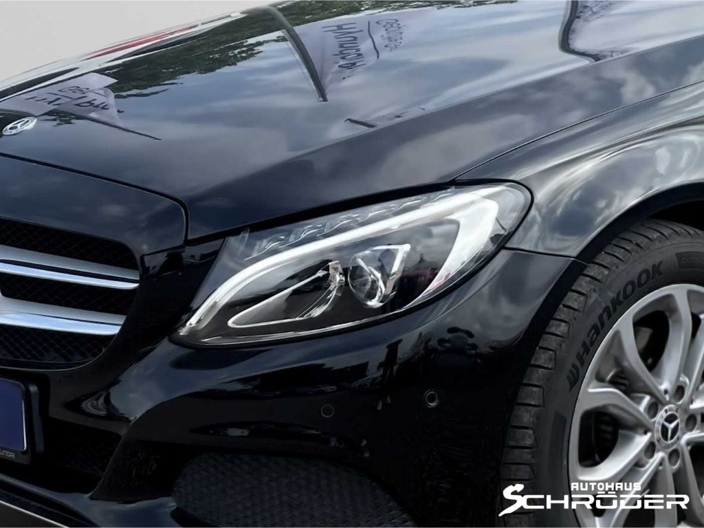 Fahrzeugabbildung Mercedes-Benz C 200 T-Modell Avantgarde Navi, Klima, Tempomat