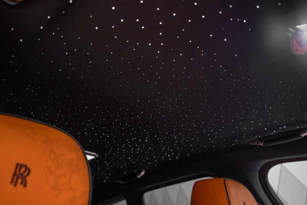 Cullinan BLACK BADGE 2026 BLACK/ORANGE 4 SEATS - Bild 29