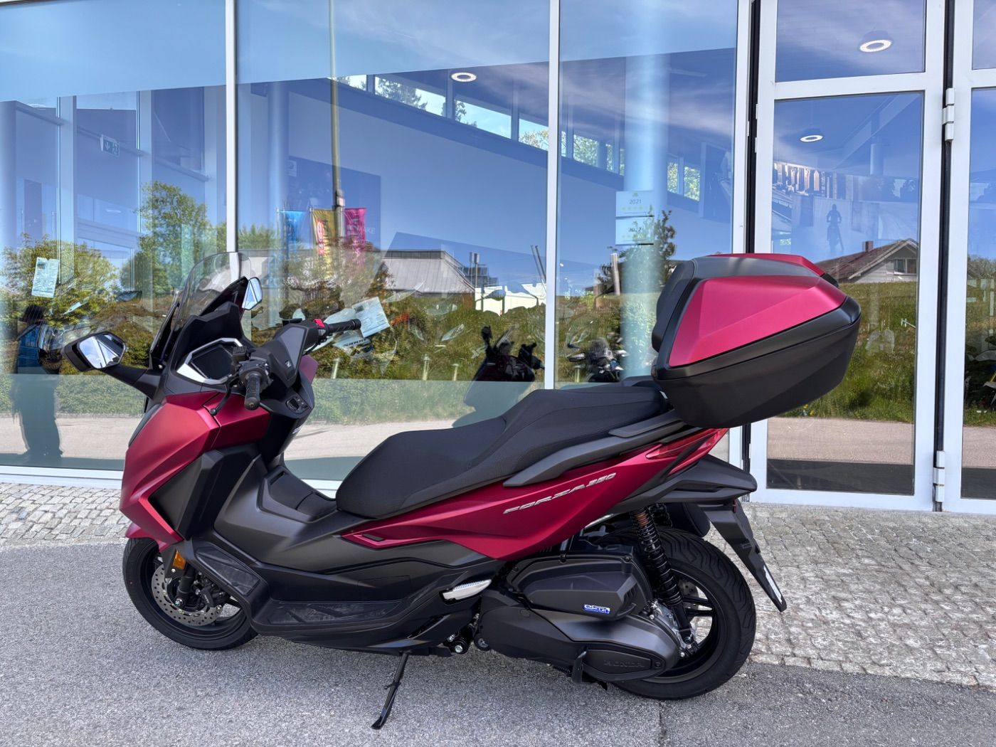 Fahrzeugabbildung Honda Forza 350 NSS 350