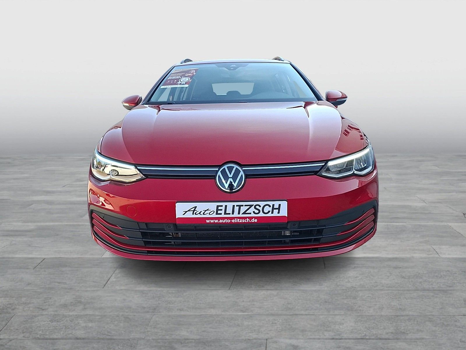 Fahrzeugabbildung Volkswagen Golf VIII Variant TDI Life LED Navi AID ACC PDC