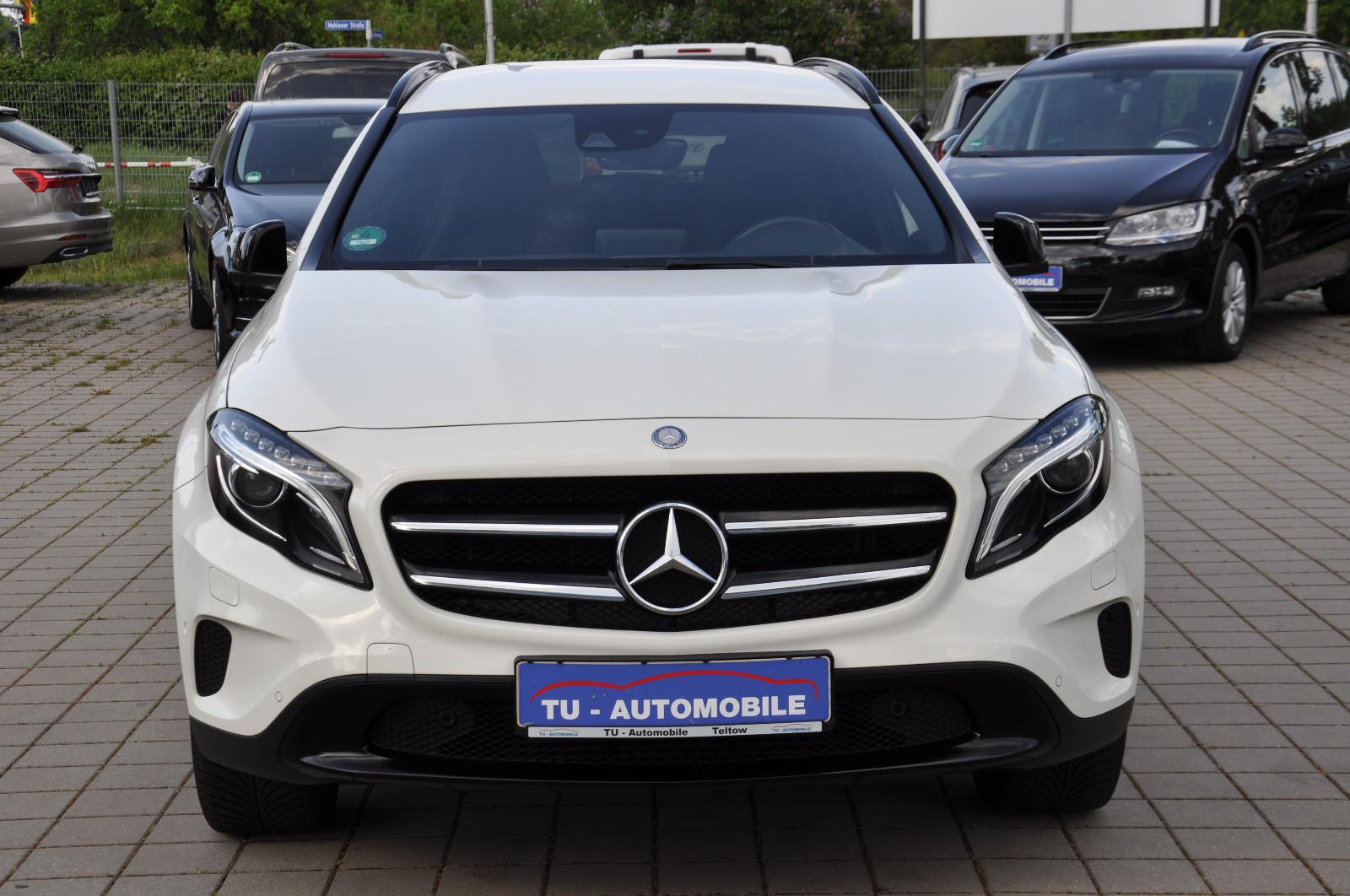 Mercedes-Benz GLA 250 4Matic NIGHT-STANDHZ-NAVI-MEMORY-XENON