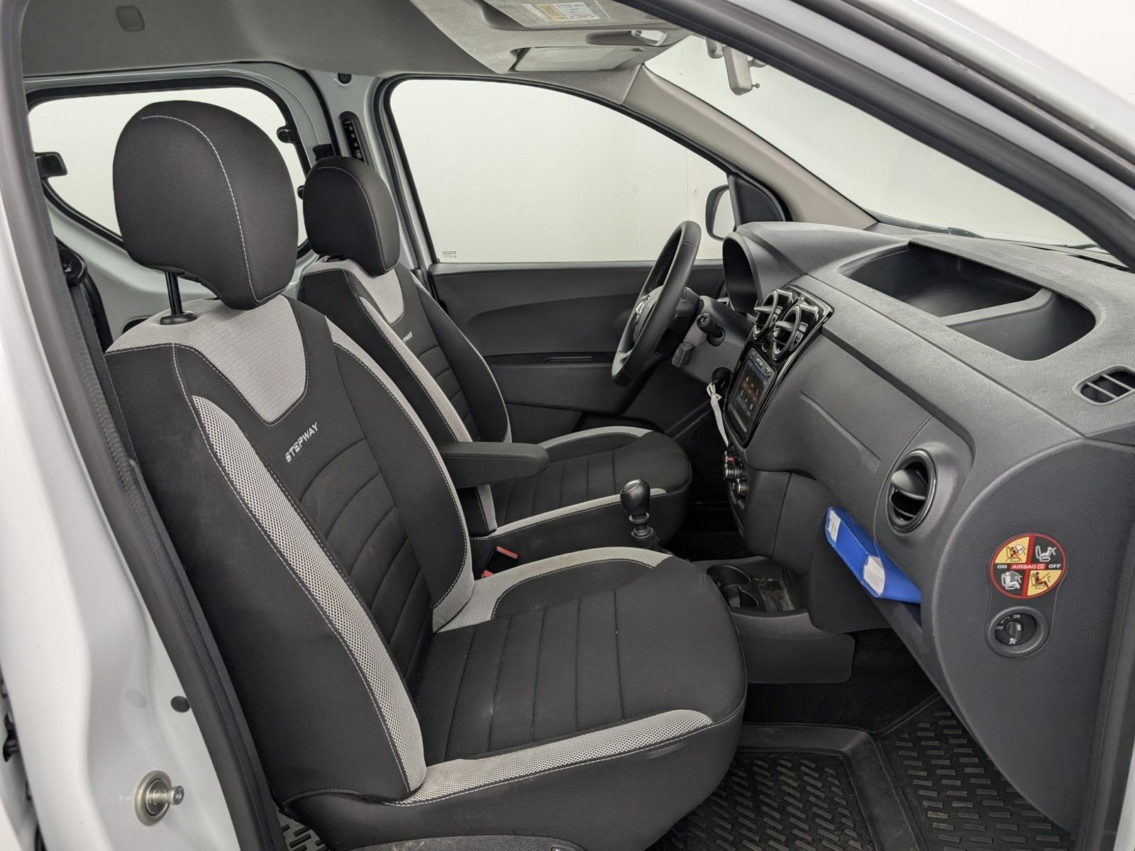 DACIA Dokker  Stepway Plus TCe 130 Navi AHK Kamera – Bild 13