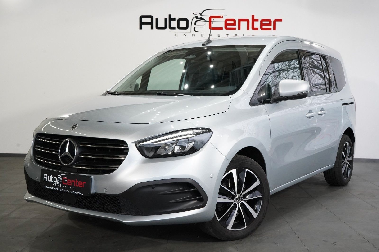 MERCEDES-BENZ T-Klasse 180 d Edition*1.Hand*Navi*Kamera*