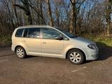 Volkswagen Touran 1.9 TDI DPF Freestyle BMT 7-Sitzer AHK 