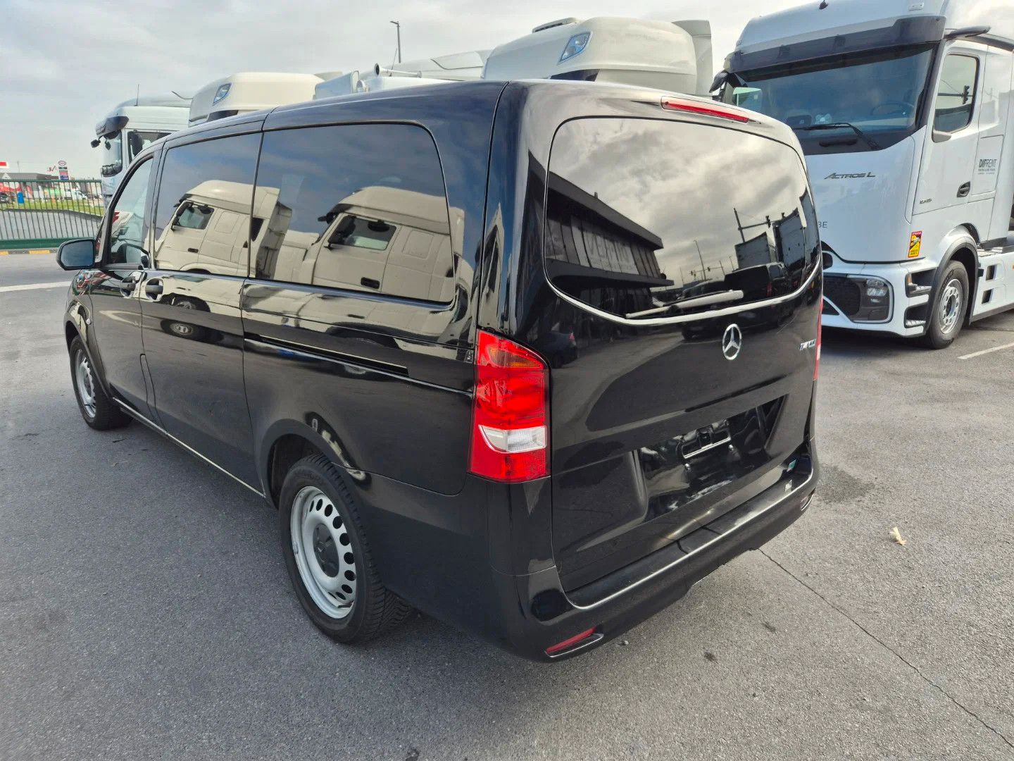 Mercedes-Benz Vito 114 CDI TOURER imagem 3