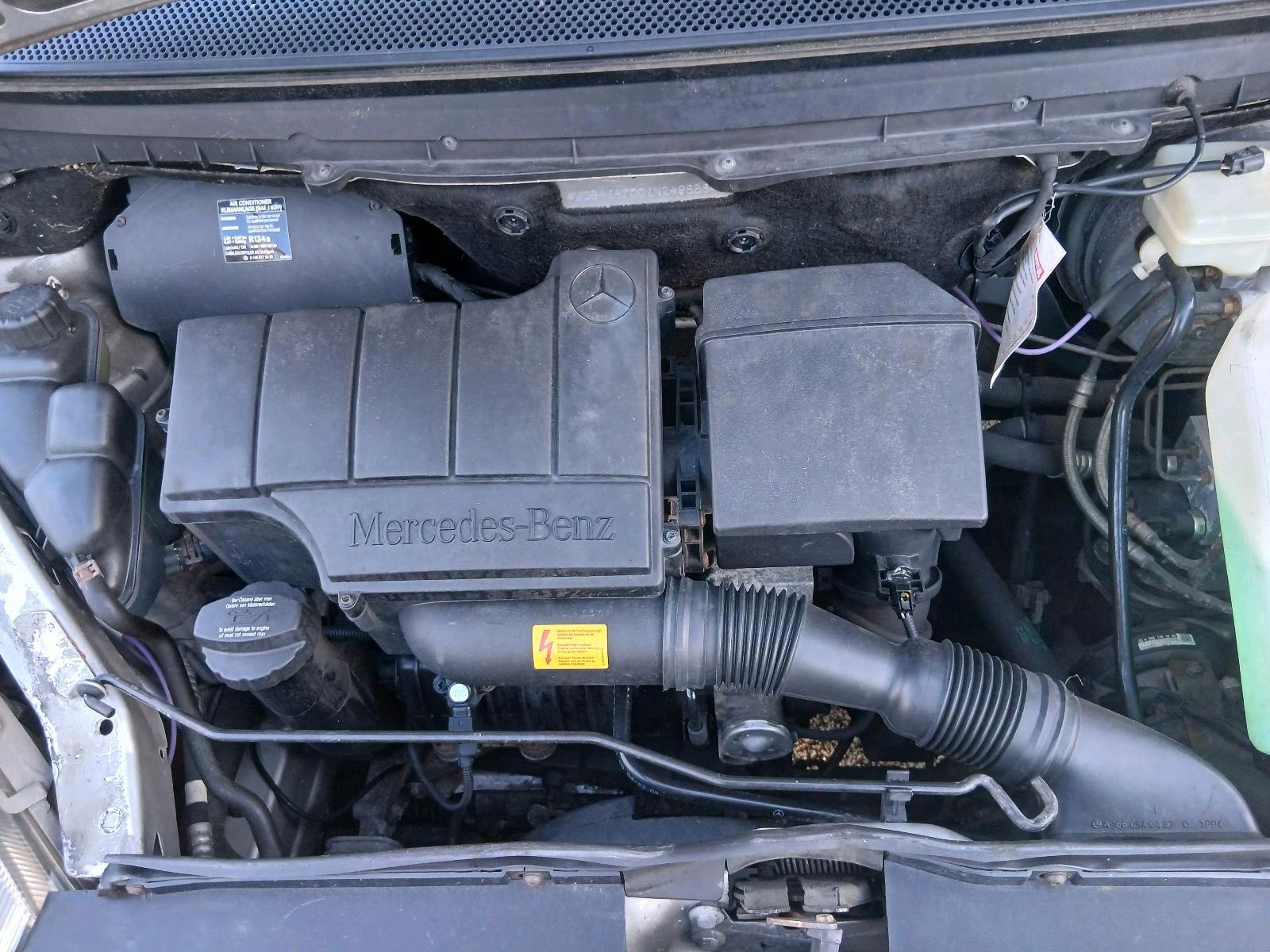 Mercedes-Benz Vaneo 2005 — photo 15