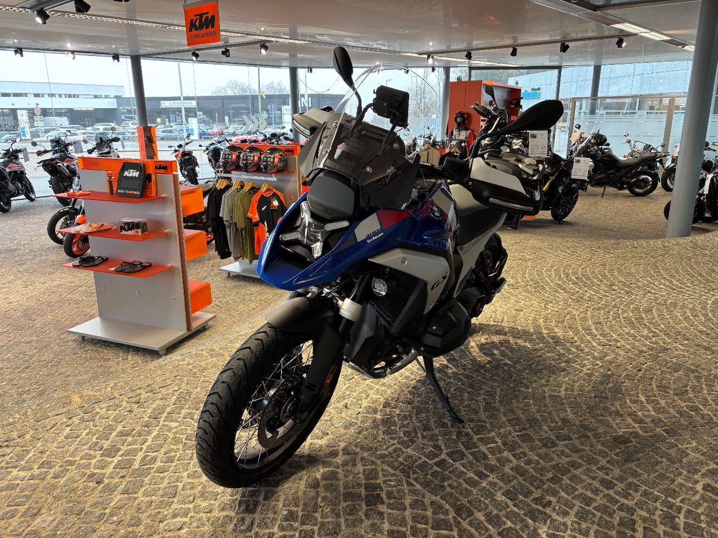 Fahrzeugabbildung BMW R 1300 GS Trophy 3 Pakete ACC