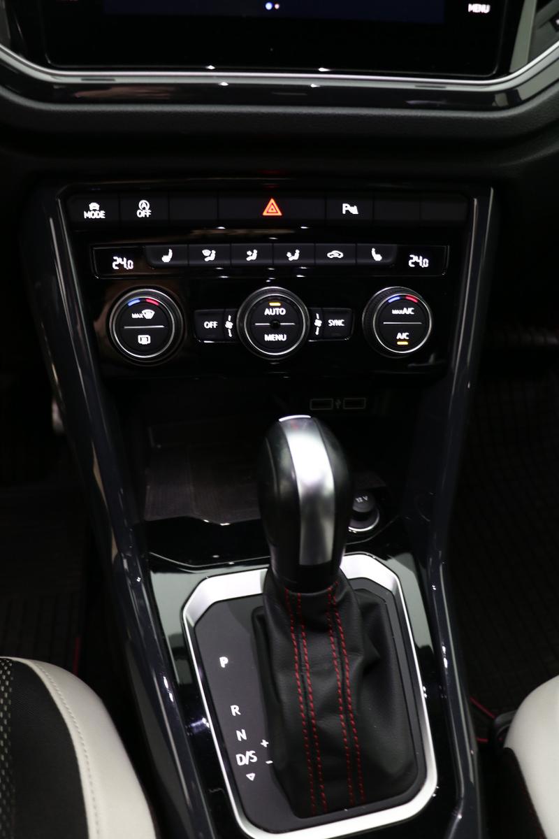 Volkswagen T-Roc 1.5 TSI DSG Sport *LED*NAVI*KAMERA*