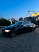 BMW E92 330D 3er Coupe - BMW 330 aus 2007: Coupe