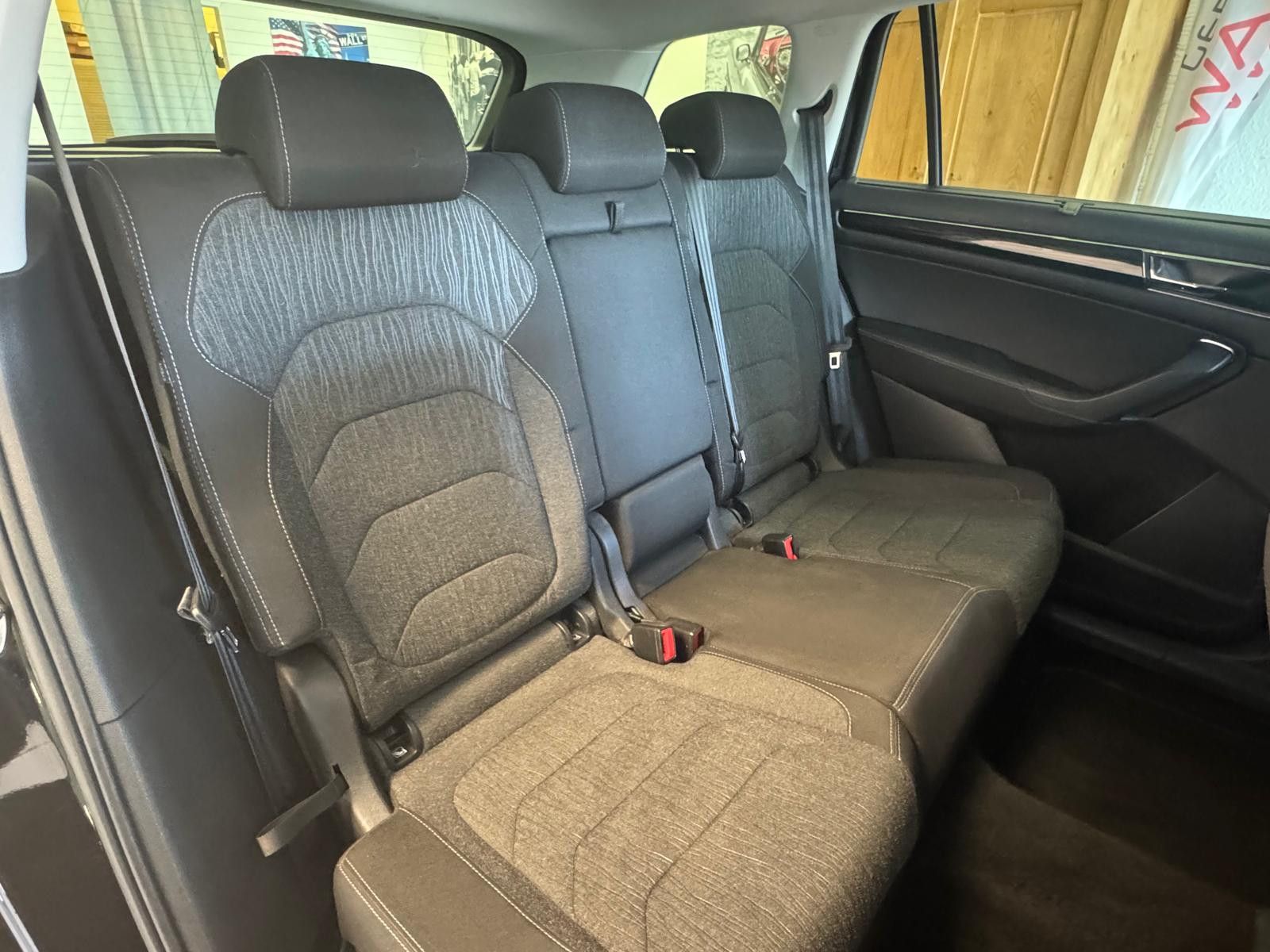 Fahrzeugabbildung SKODA Kodiaq Style  /AHK/1.HAND/SCHECKHEFT/NAVI