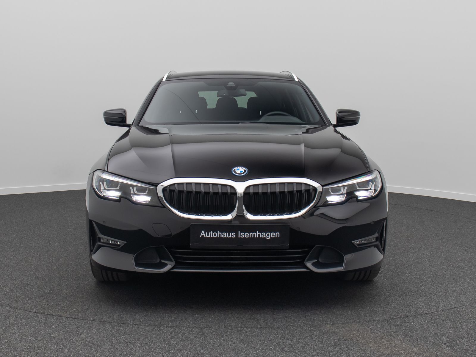 Fahrzeugabbildung BMW 320e Sport Line DAB HiFi CockPitPr Alarm PDC LED