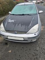 Ford Focus 1.8 Ghia Exclusiv Ghia Exclusiv - Ford Focus aus 2002: Ghia