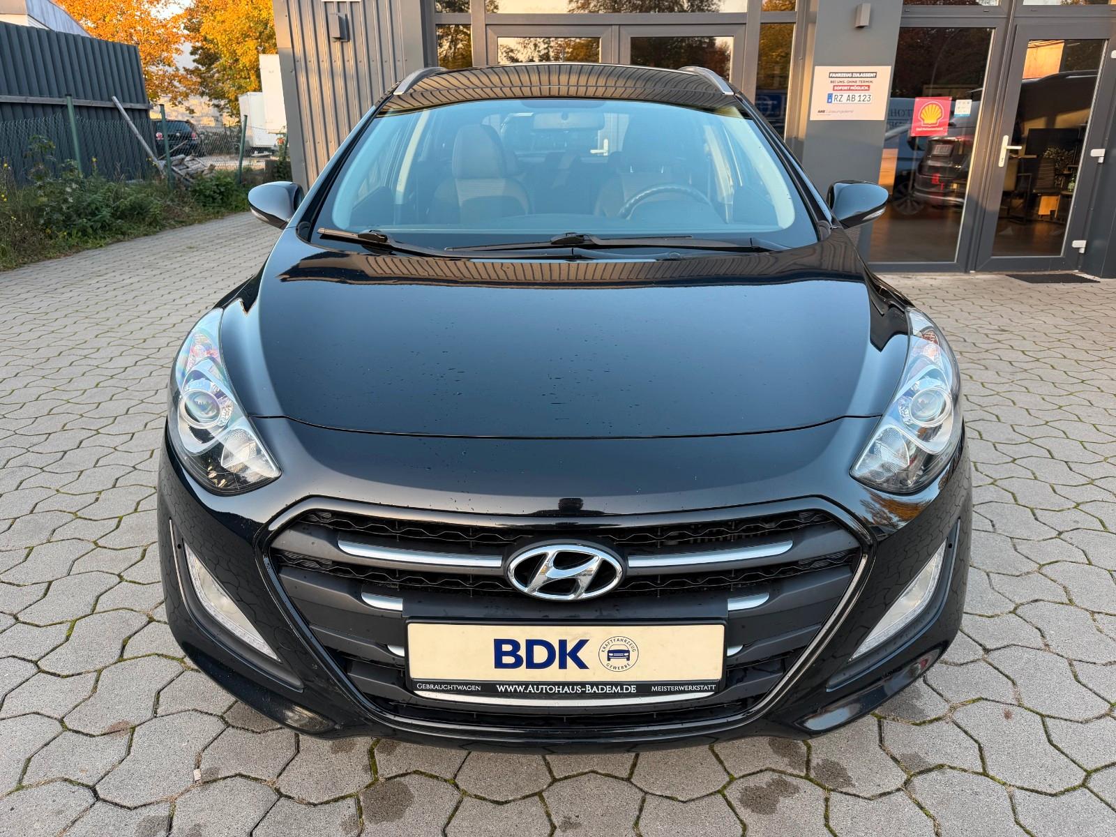 Hyundai i30 2015 — фото 14