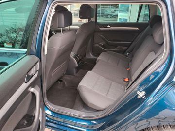 Fahrzeugabbildung Volkswagen Passat Variant 2.0 TDI DSG Business  AHZV NAVI