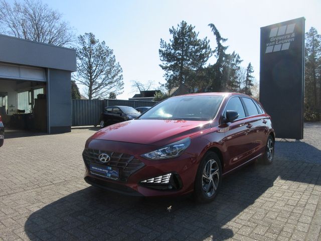 Hyundai i30 1.0T-GDi DCT TREND+NAVI RFK TEMP WINTERP 16"