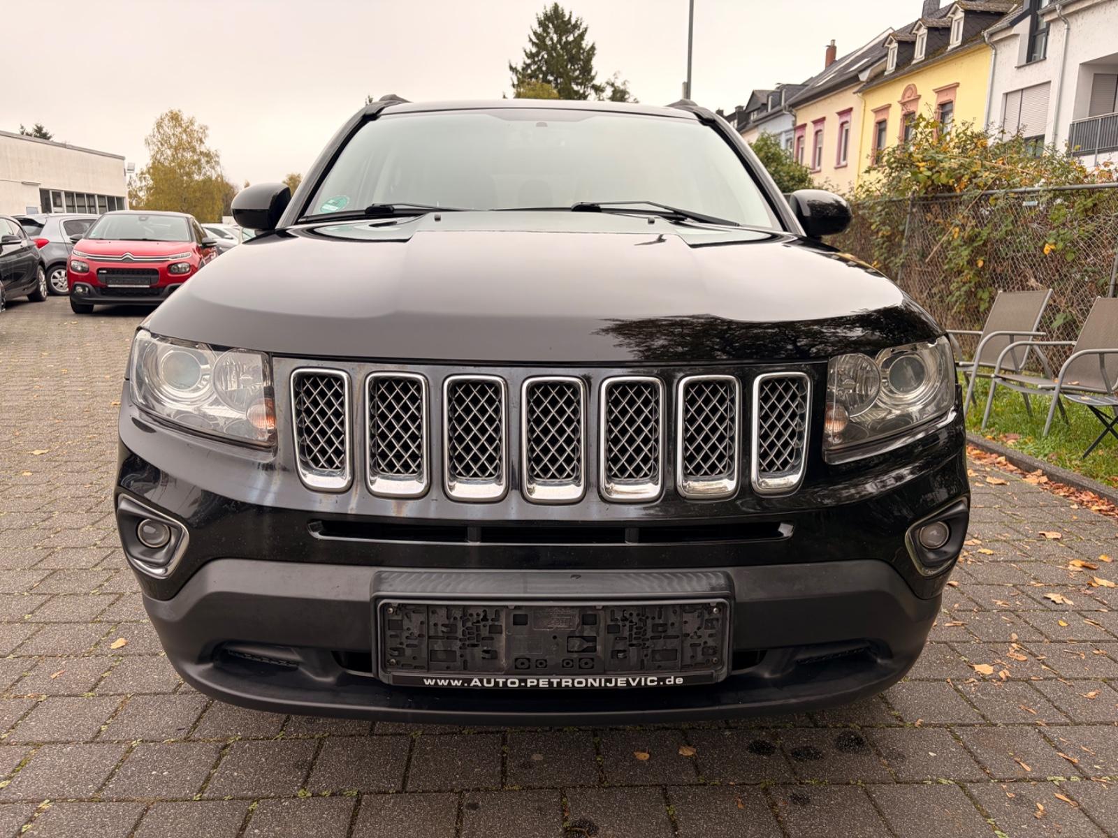 Jeep Compass 2014 — rear view