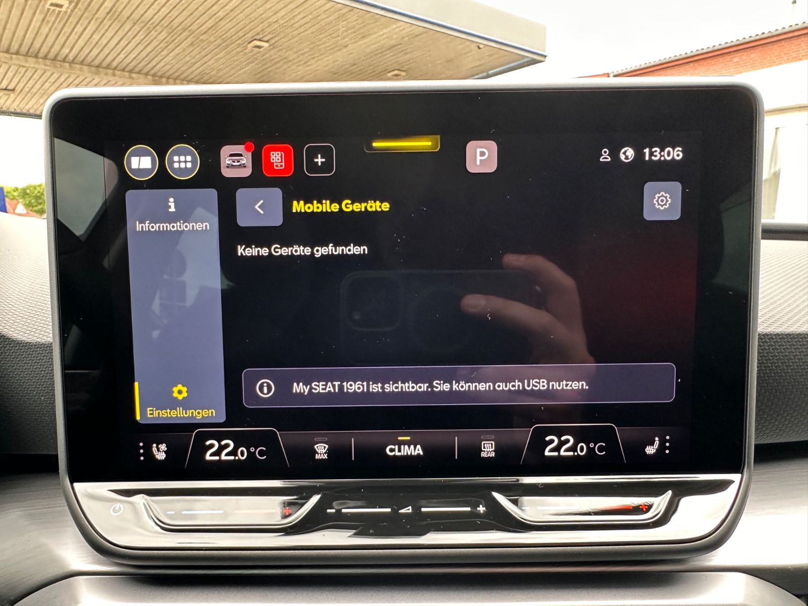 Fahrzeugabbildung SEAT Leon FR 1.5 eTSI LED/PDC/SHZG/RFK/APP