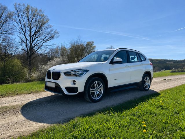 BMW X1 xDrive18d - Allrad AHK