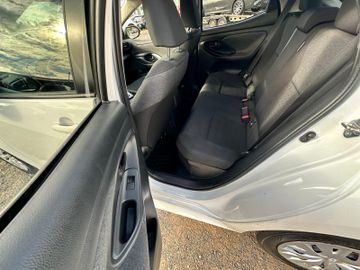 Toyota Yaris - 7