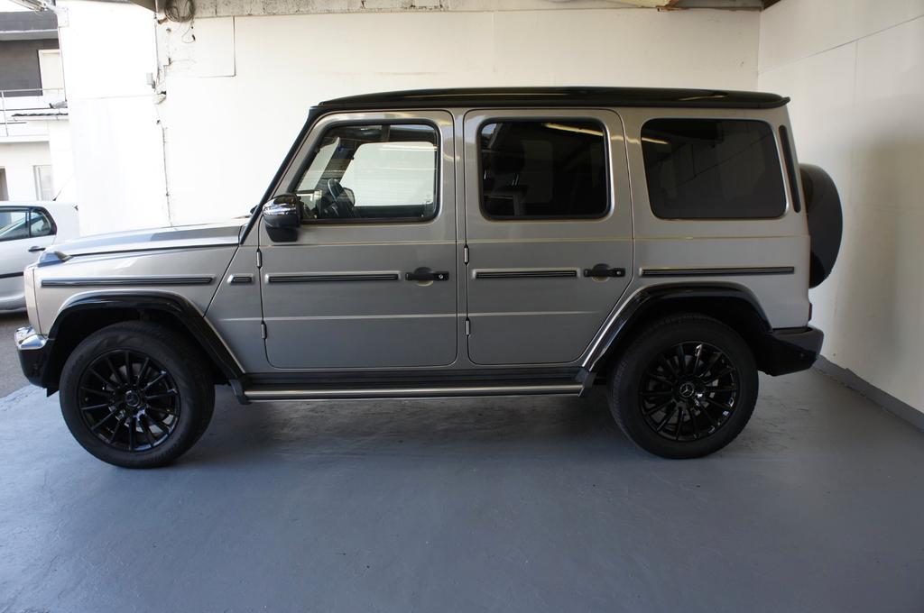 Mercedes-Benz G 400