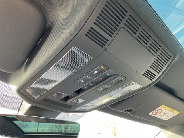 Touareg R-line 3.0 V6 TDI 4Motion StandHZG