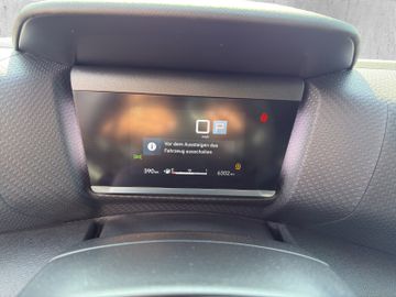 Citroën C4 MAX 1.2 PureTech 130 +HUD+Kam.+LED+SHZ+SpurH