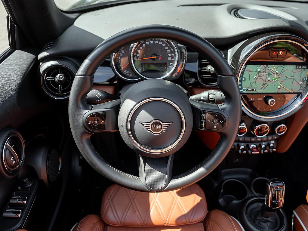 MINI Cabrio Cooper Classic Trim LED FACEL. ACC NAVI