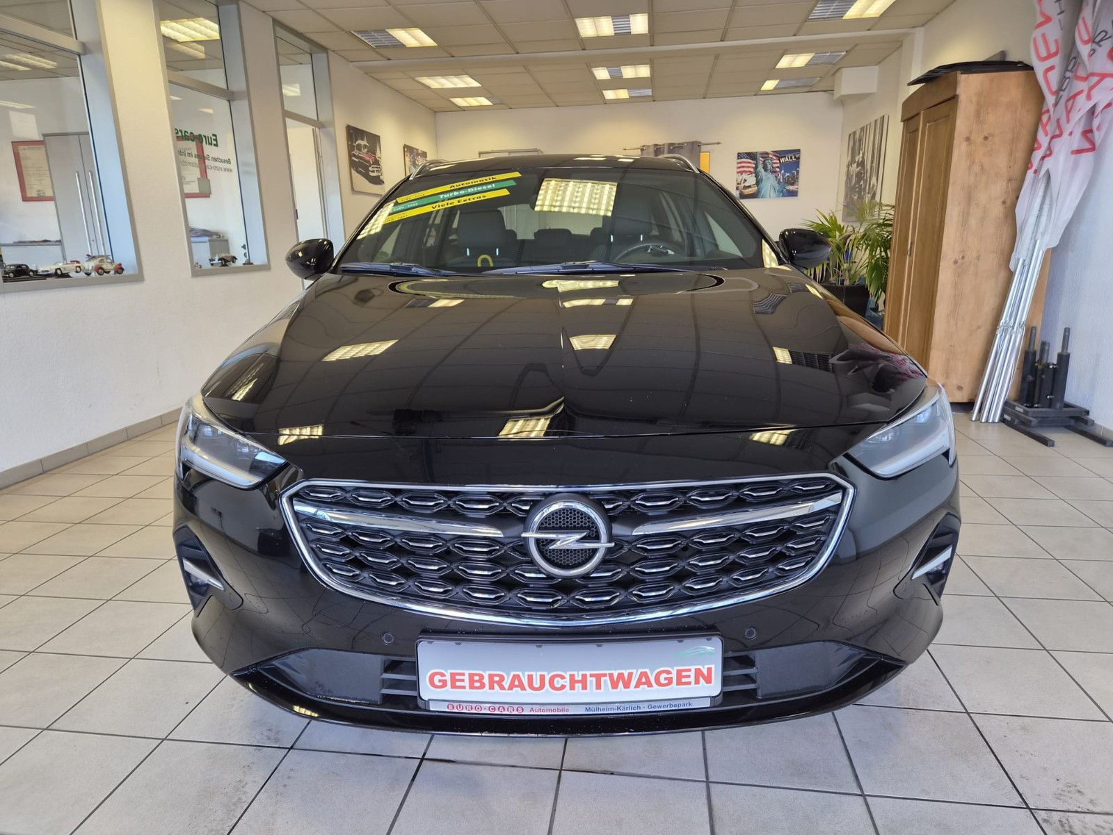 Fahrzeugabbildung Opel Insignia B Sports Tourer Elegance / ERGOSITZ /