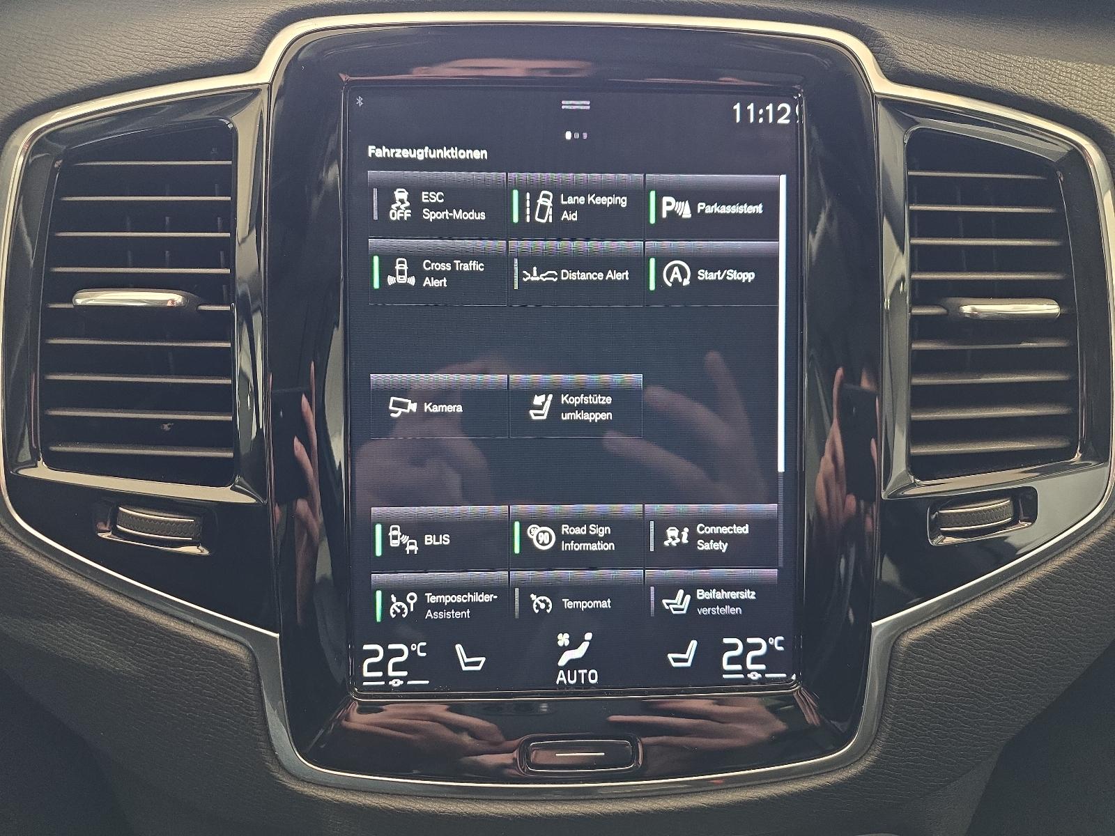 Volvo XC90 D5 Momentum AWD AHK Pano FourC 360° WinterP