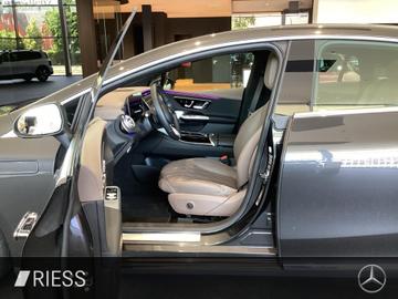 صورة 10 لـ 2022 Mercedes-BENZ EQE