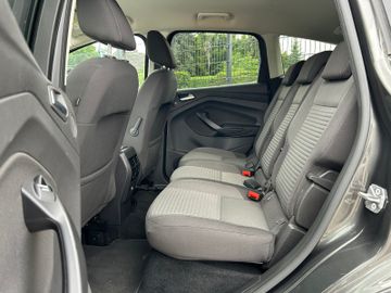 Ford C-Max - 12