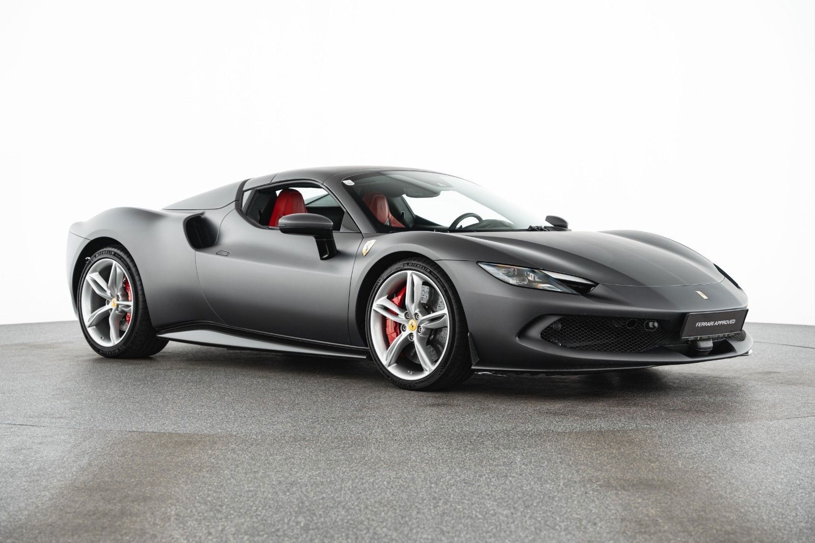 Ferrari 296 GTS imagem 3