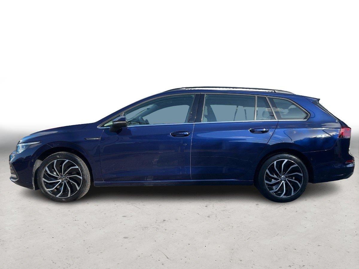 Volkswagen Golf VIII Variant Style 2.0 TDI DSG MATRIX+NAVI